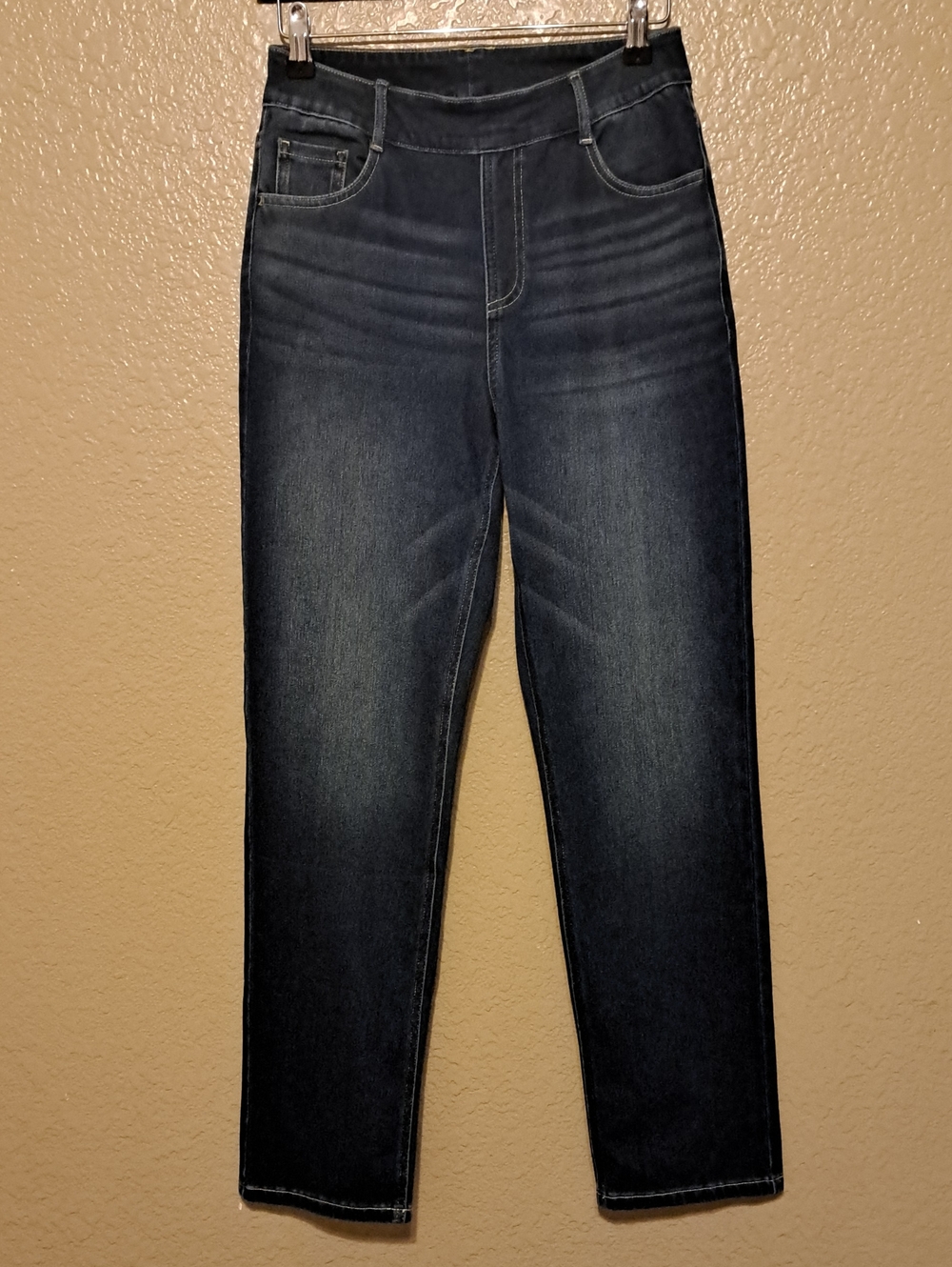HALARA Women's Slim Straight Jeans in Dark Indigo. Size S Regular.